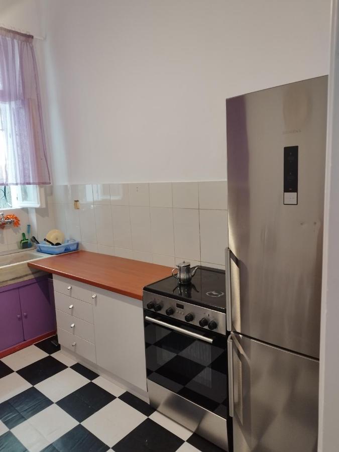 Комната Pilika 4Room With Shared Bath เอเธนส์ ภายนอก รูปภาพ